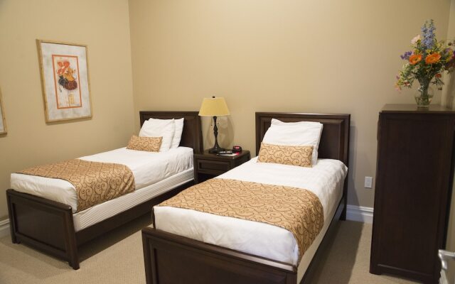 Riverwalk Place Resort & Spa