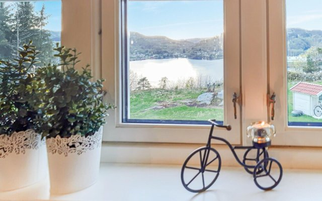 Nice Apartment in Lyngdal With 3 Bedrooms and Wifi