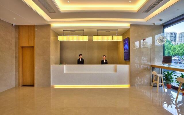 Starway Yuyao Wanda Plaza