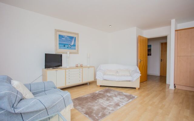 2 Bedroom Flat With Views of Arthurs Seat