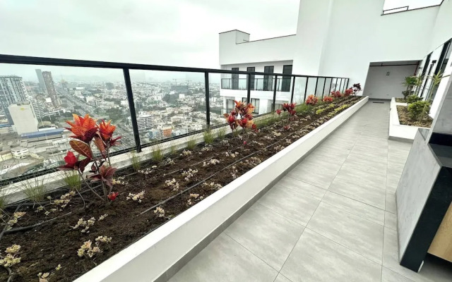 Modern 1BR on J Prado Board San Isidro