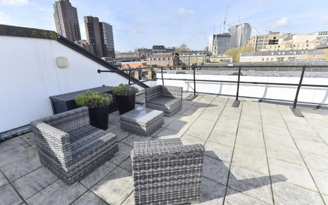 Beautiful flat with terrace