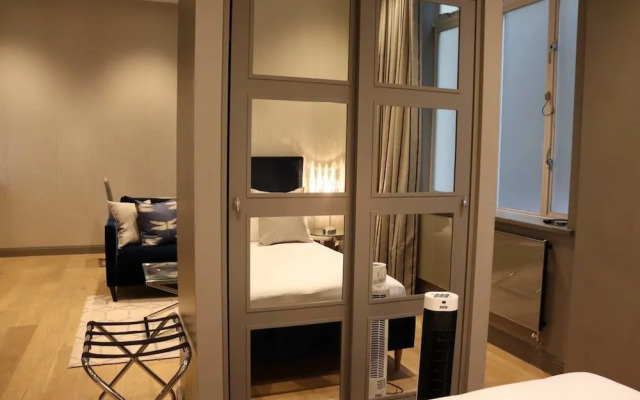 No.8 Waterloo Apartments