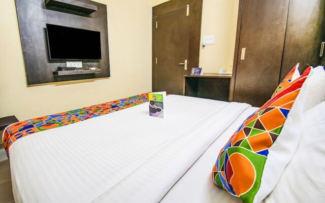 FabHotel Limestone Gachibowli