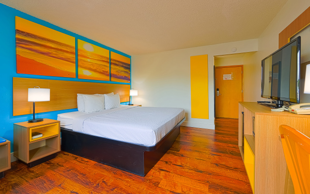 Coastal Inn by OYO Lincoln City - Oregon Coast Hwy