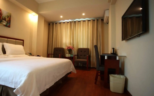 GreenTree Inn Sanya Heping Street Qingren Bridge Express Hotel
