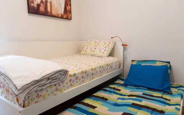 LM Stays - Sims Avenue Guest House