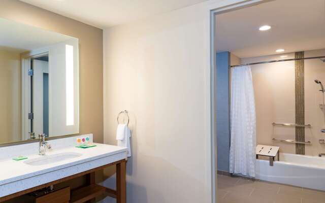Hyatt Place Flint / Grand Blanc