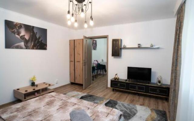 Garsoniera De Lux Si Eleganta Drumul Taberei