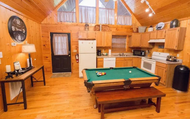 Drift Away - Two Bedroom Cabin