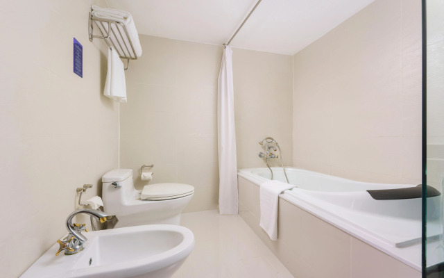 Holiday Inn Express Dalian City Centre by IHG