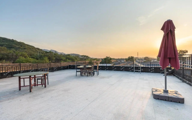 Badaling King Hostel
