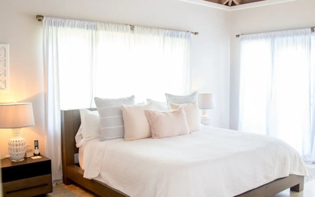 Villa Montana Beach Resort
