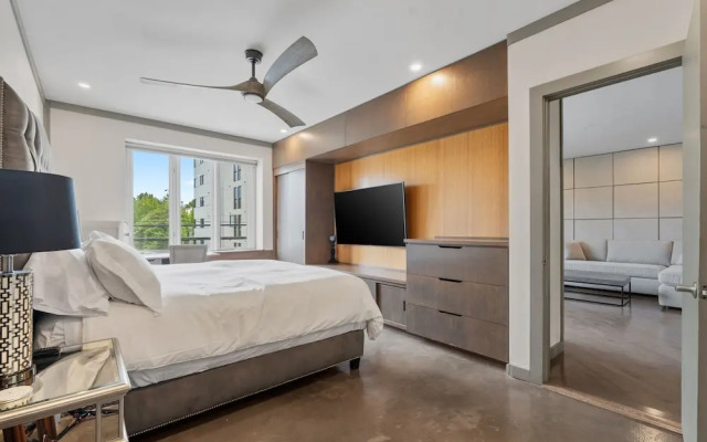 Stylish Westwood Condo