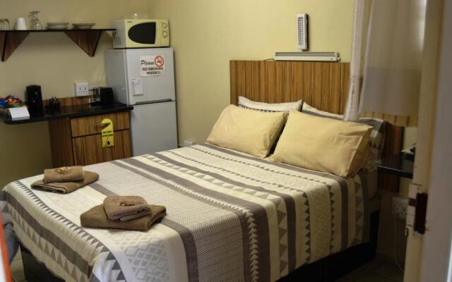 AAA Rose Garden Guesthouse