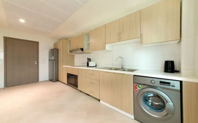 Maison Privee - Millennium Executive Tower