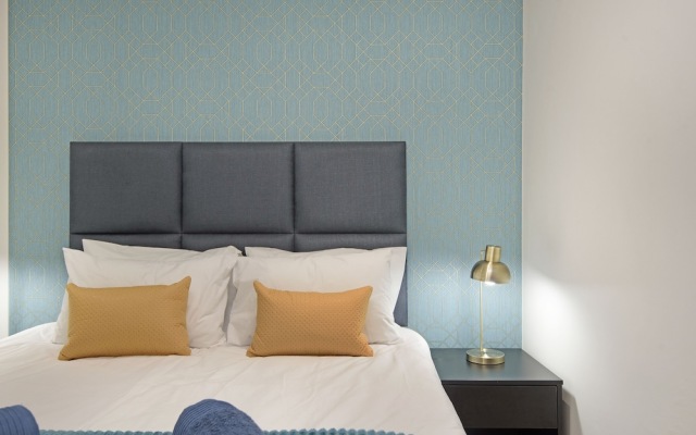 601 at Two six two Florida Road