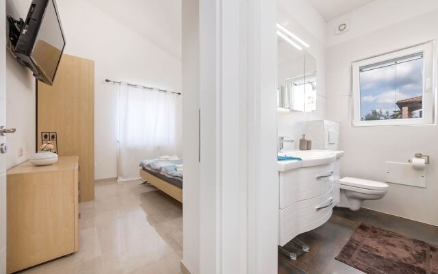 Luxury Villa With Private Pool in Porec