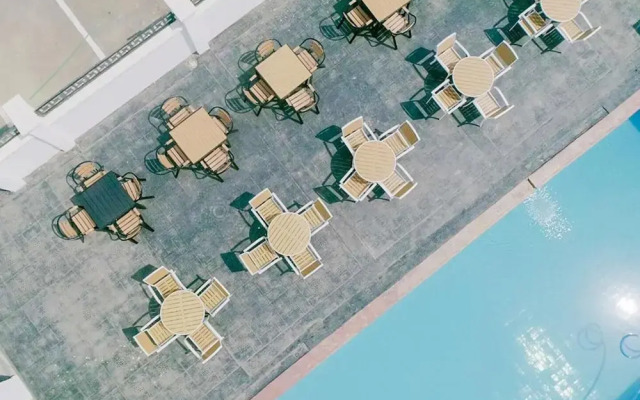 G Pinnacle Signature Hotel