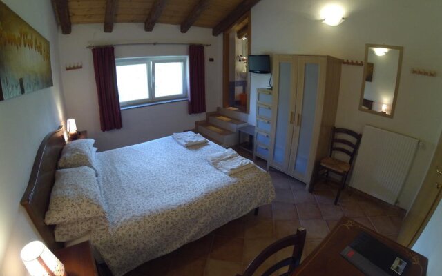 Al Campo Di Sotto Bed & Breakfast