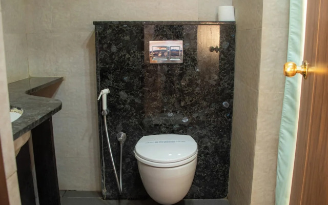 Hotel Om International
