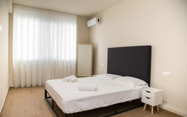 Stoa Luxury Apartment