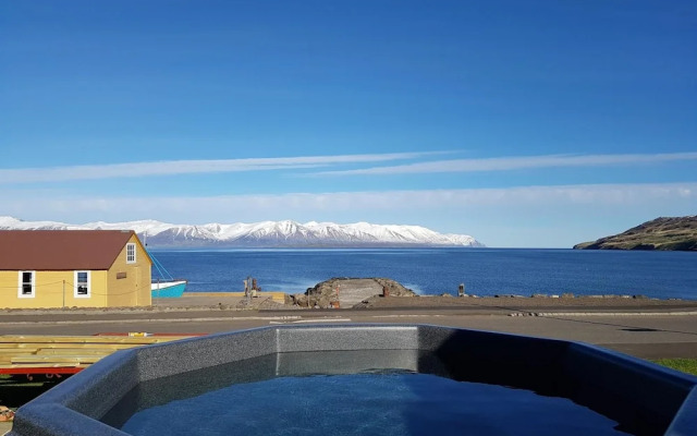 Grenivík Guesthouse