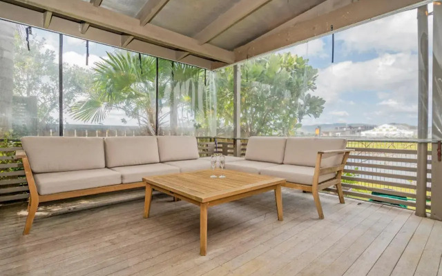 Sanctuary By The Water - Matarangi Holiday Home
