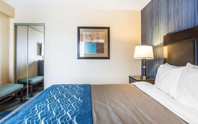 Comfort Inn & Suites
