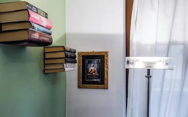 JOIVY Cozy Flat for 4 w/ Patio, Nearby Navigli