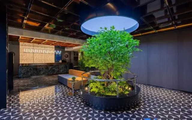 Ningbo Guanzhi M Hotel (Fubang Plaza Changjiang Road Subway Station)