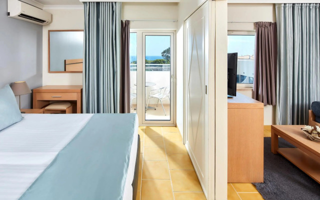 Santa Eulália Suite Hotel & SPA