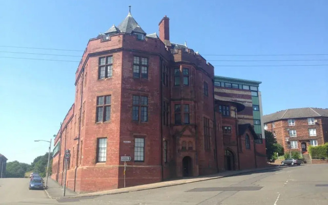 West End Apartments