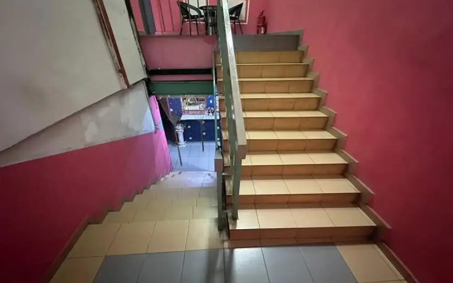 I Rose Budget Hotel