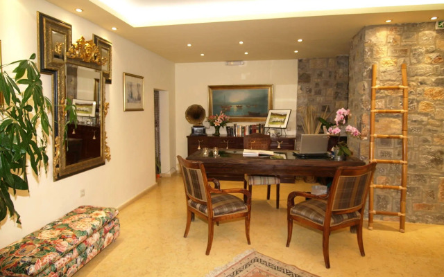 Creta Blue Boutique Hotel & Suites