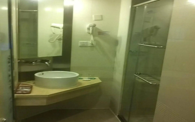Motel 168 Shanghai Yindu Road Branch