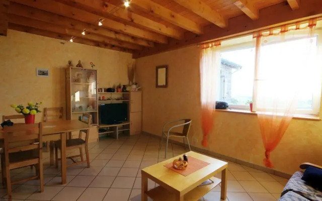 Gîte Saint-Héand, 3 pièces, 4 personnes - FR-1-496-130
