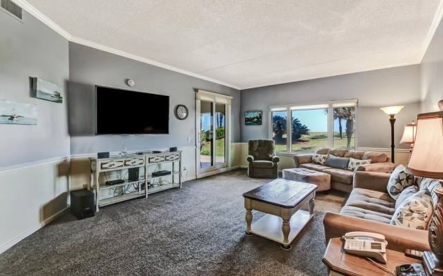 1606 Sea Dunes