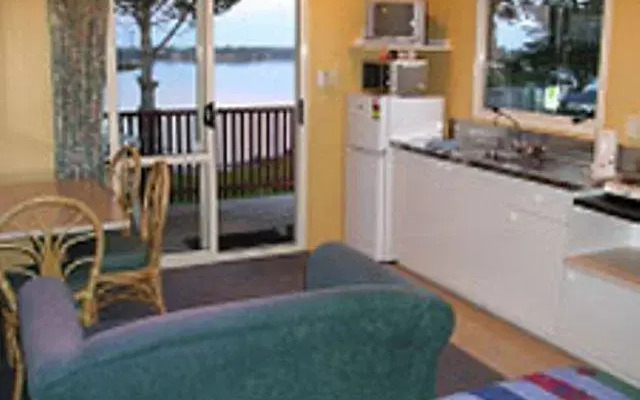 Clarks Beach Holiday Park