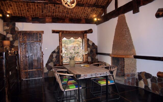 No.5 Valley Lodge