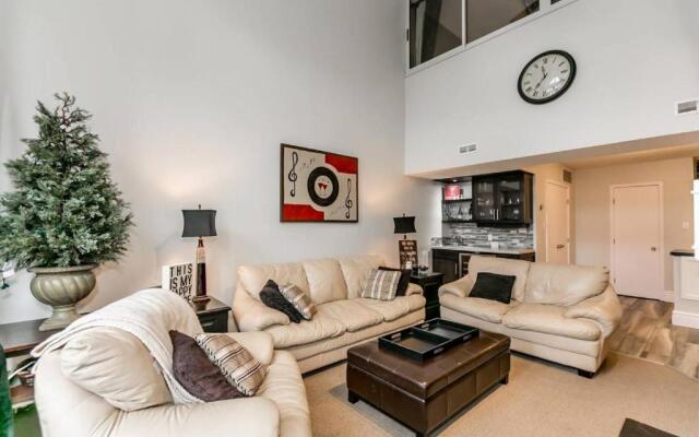 Blue Mountain, 3 Bedroom, Slopeside, Chateau Ridge 212