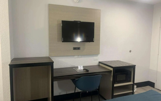 Motel 6 Tempe, AZ - Broadway - ASU