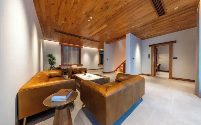 Zhangjiajie Home