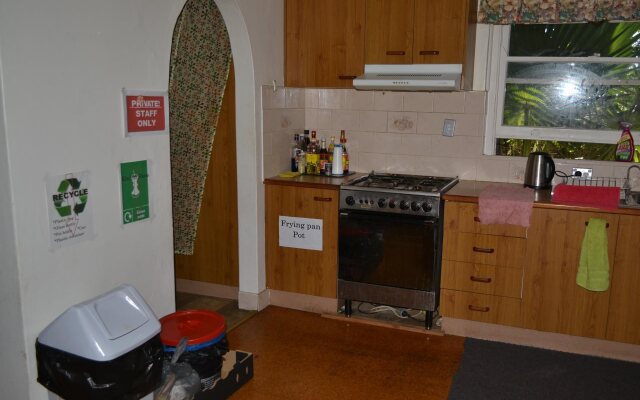 Hakata Inn Guest House