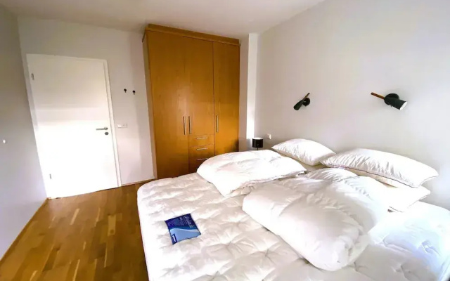 Day Dream Townhall Square Apartments