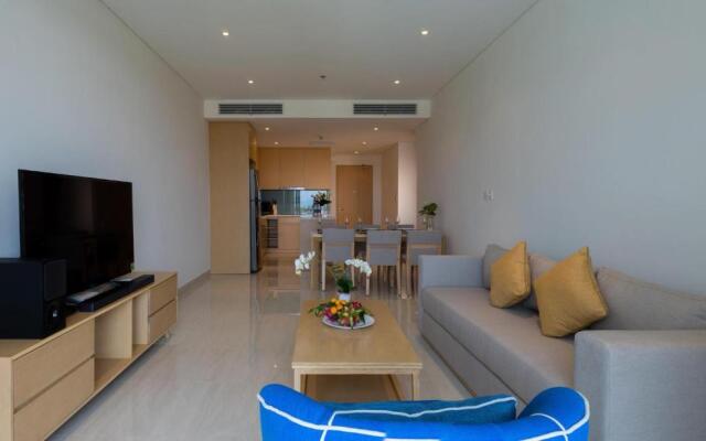 4 Season Apartments