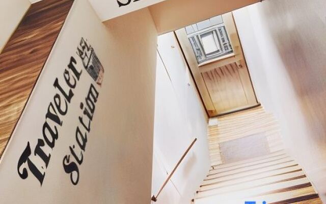 Traveler Station R15