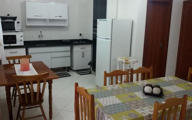 Casa Ingleses Santinho