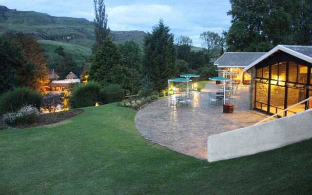 Premier Hotel Sani Pass