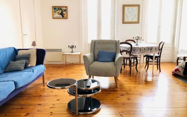 Le Cheylard, appartement spacieux et lumineux